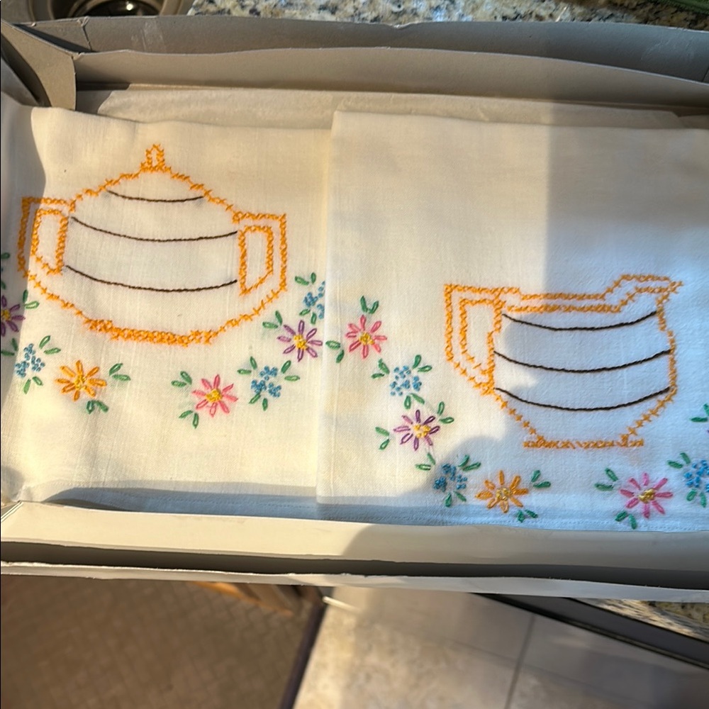 Embroidered White Kitchen Towels with Teapot Design